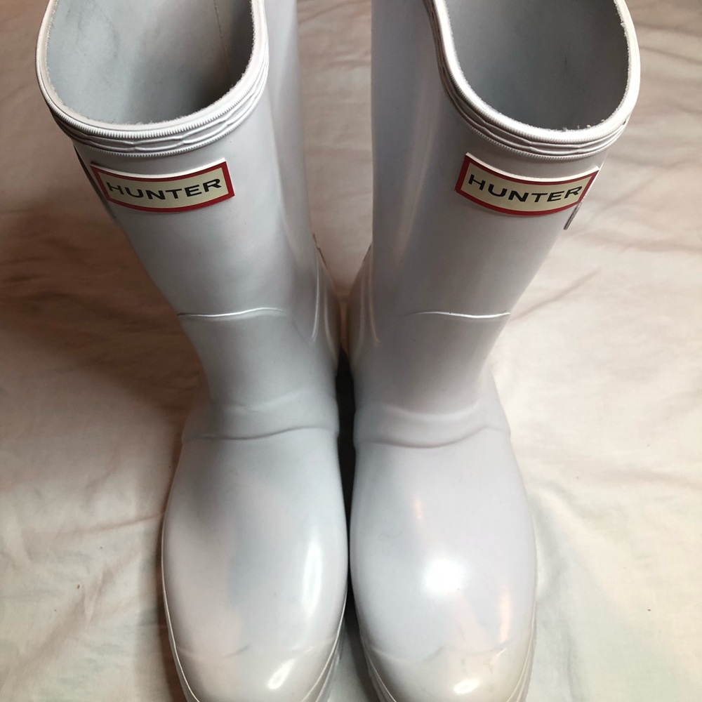 White Hunter rain boots size 9 rarely worn